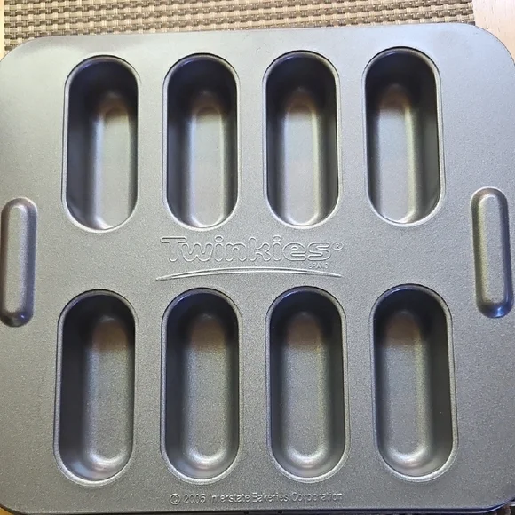 Twinkies Brand Non-Stick Gray Baking Pan - Picture 5 of 5